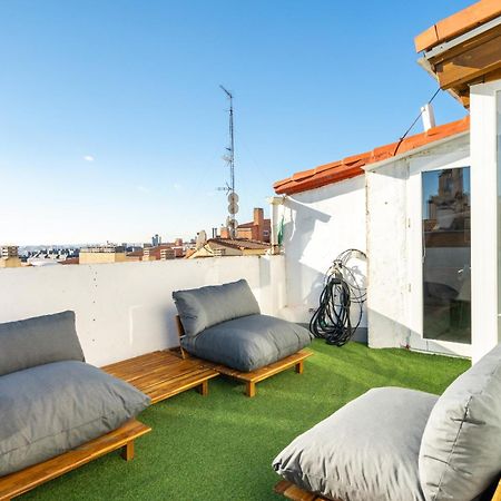 Apartamento Atico Con Terraza En Lavapies Alquiler Temporal Madrid Exterior foto